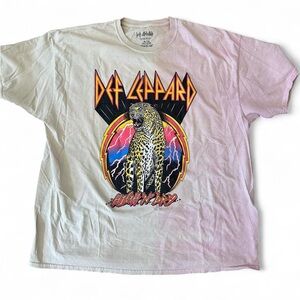 Def Leppard Graphic T-Shirt
